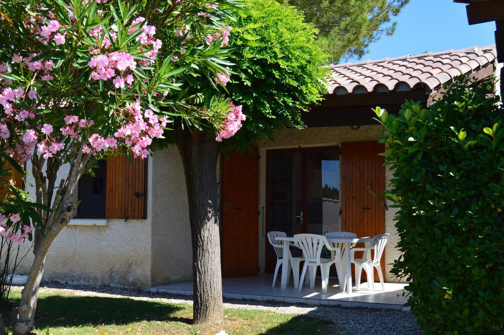 Espace Loisirs Hotel Saint-Martin-d'Ardeche Room photo