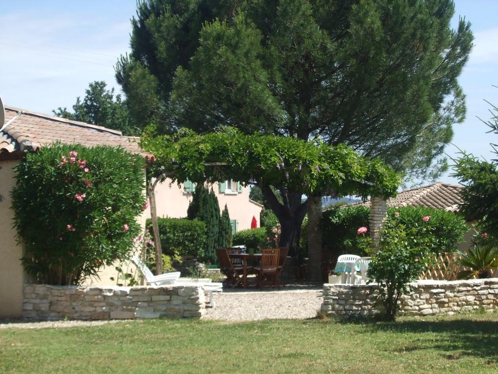 Espace Loisirs Hotel Saint-Martin-d'Ardeche Exterior photo